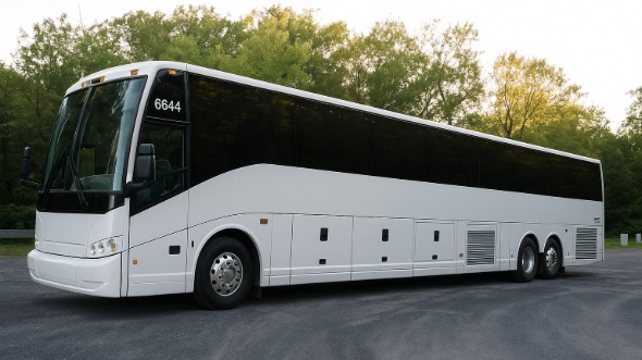 fort-wayne private bus rental